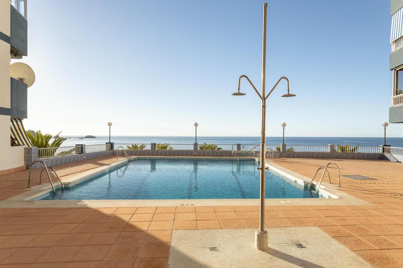 Sea-front Apartment Almuñécar